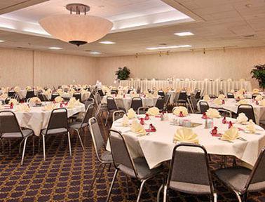 Ramada Fairview Heights Hotell Restaurang bild